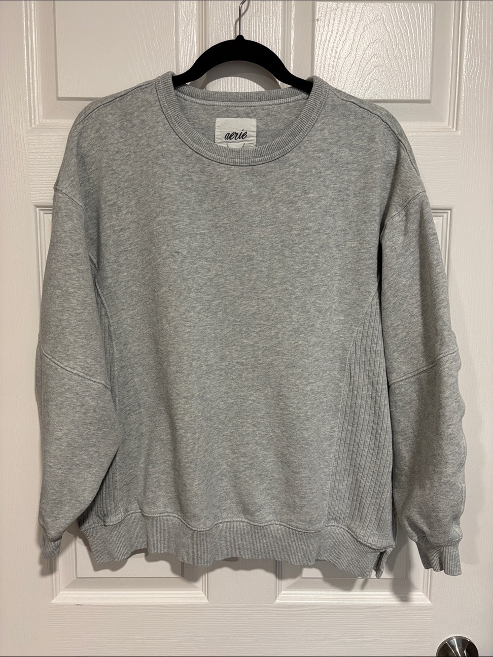 Aerie Tres Chic Gray Sweatshirt Size Small